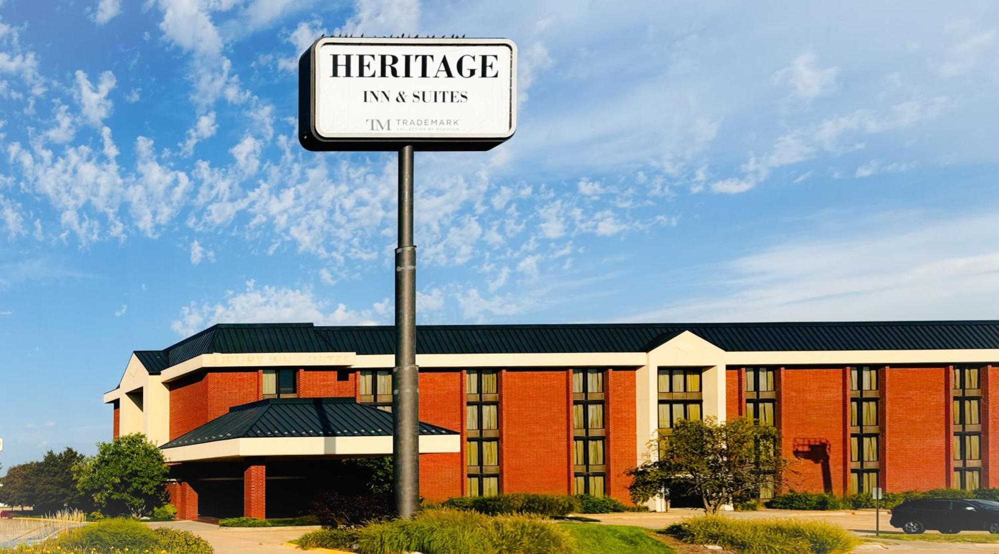 Heritage Inn & Suites St Louis Fenton, Trademark By Wyndham Exterior photo