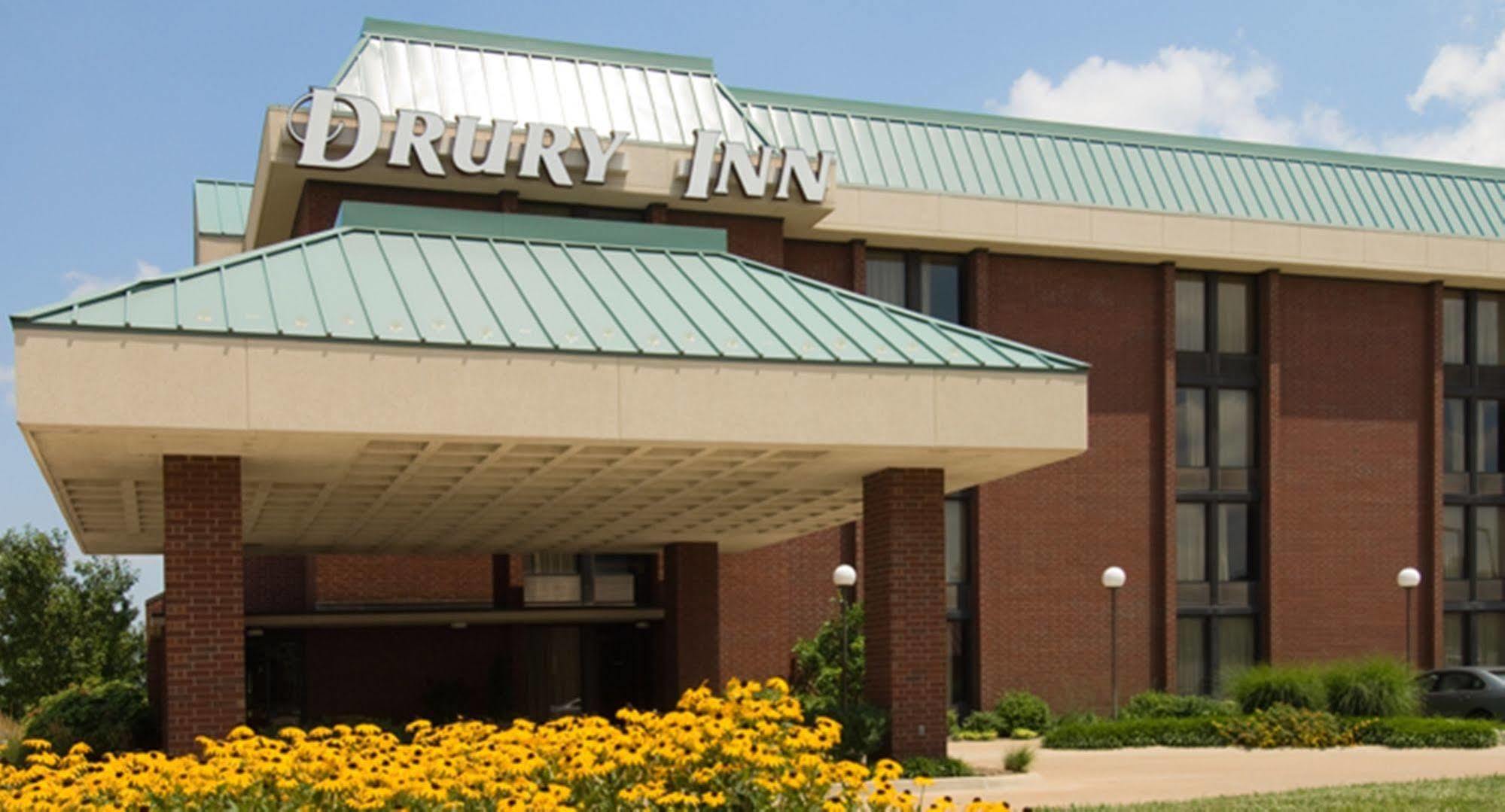 Heritage Inn & Suites St Louis Fenton, Trademark By Wyndham Exterior photo